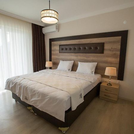 Aparthotel Black Rose Kaşüstü Exteriér fotografie