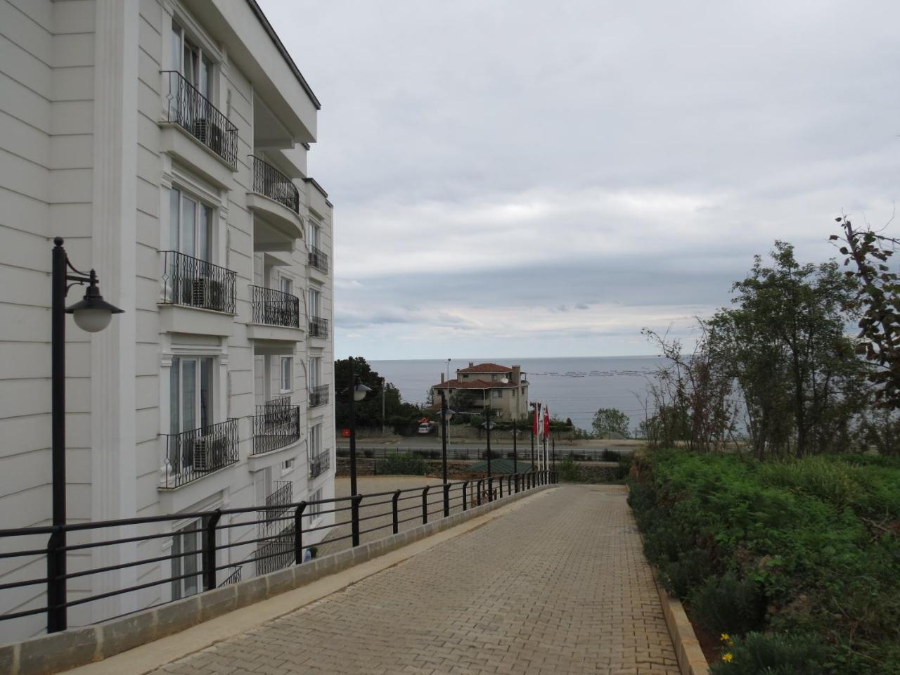 Aparthotel Black Rose Kaşüstü Exteriér fotografie